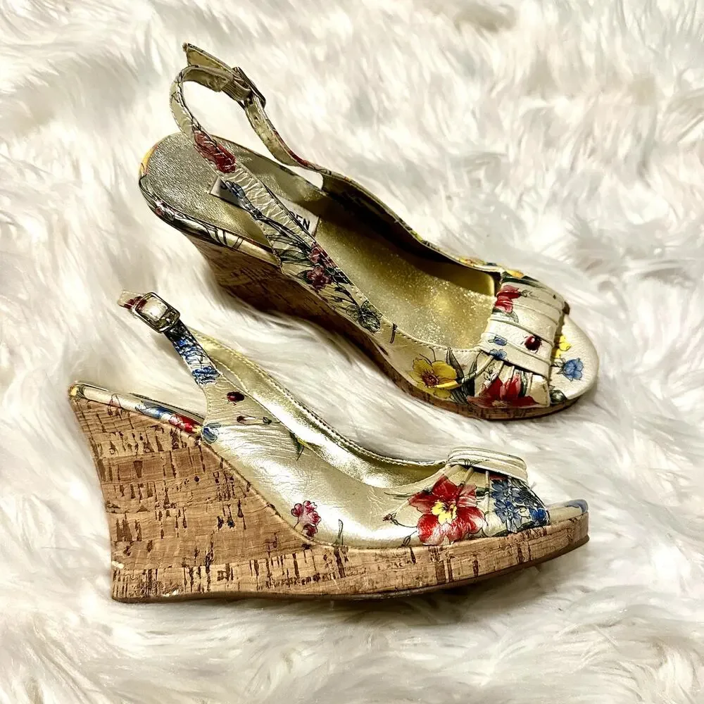 Steve Madden Y2K Floral Slingback Peep-toe Wedge Sz 7